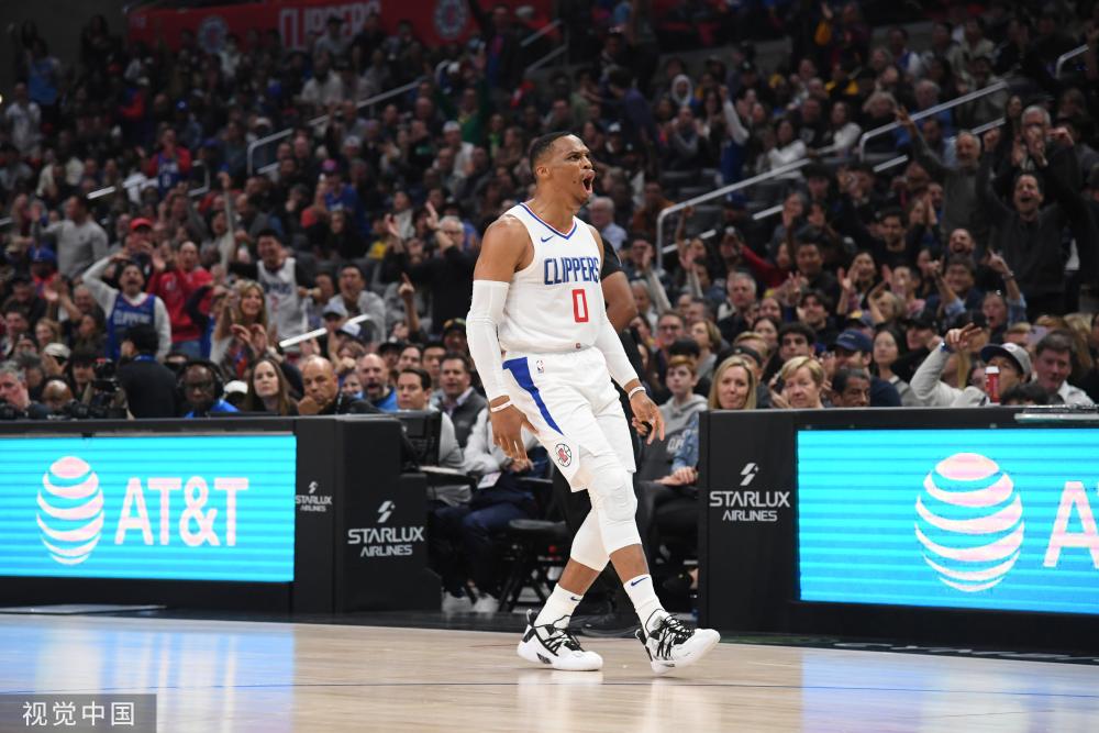 在伤病困扰 在伤病困扰